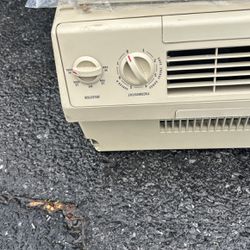 G e Air Conditioner 