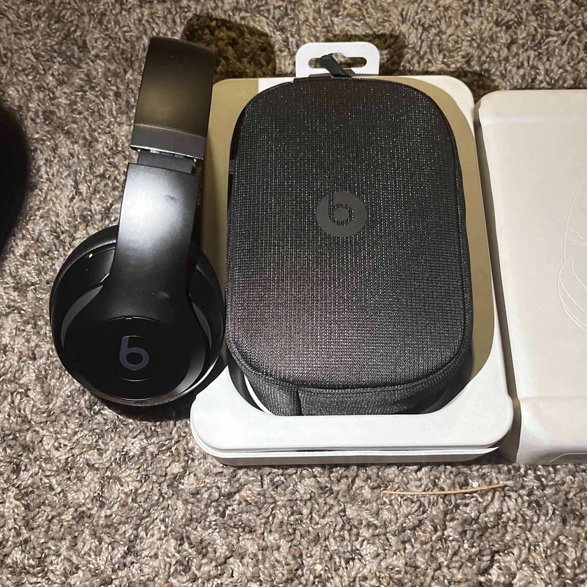 Beats Studio Pro