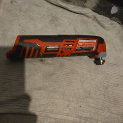 MILWAUKEE M12 MULTI TOOL 12 SPEED 