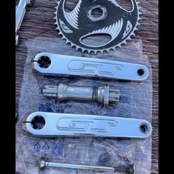 FSA GT SHOW CRANKS 180 With CHAINWHEEL AND SPINDLE 