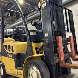 YALE forklift LATEST MODEL 5500 lb, 3 stage, side shift  