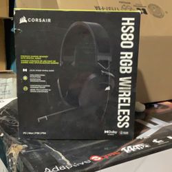 CORSAIR - HS80 RGB Wireless Gaming Headset for PC, Mac, PS5, PS4 - Carbon