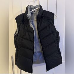 Nike Reversible Puffer Vest (Girls Large)