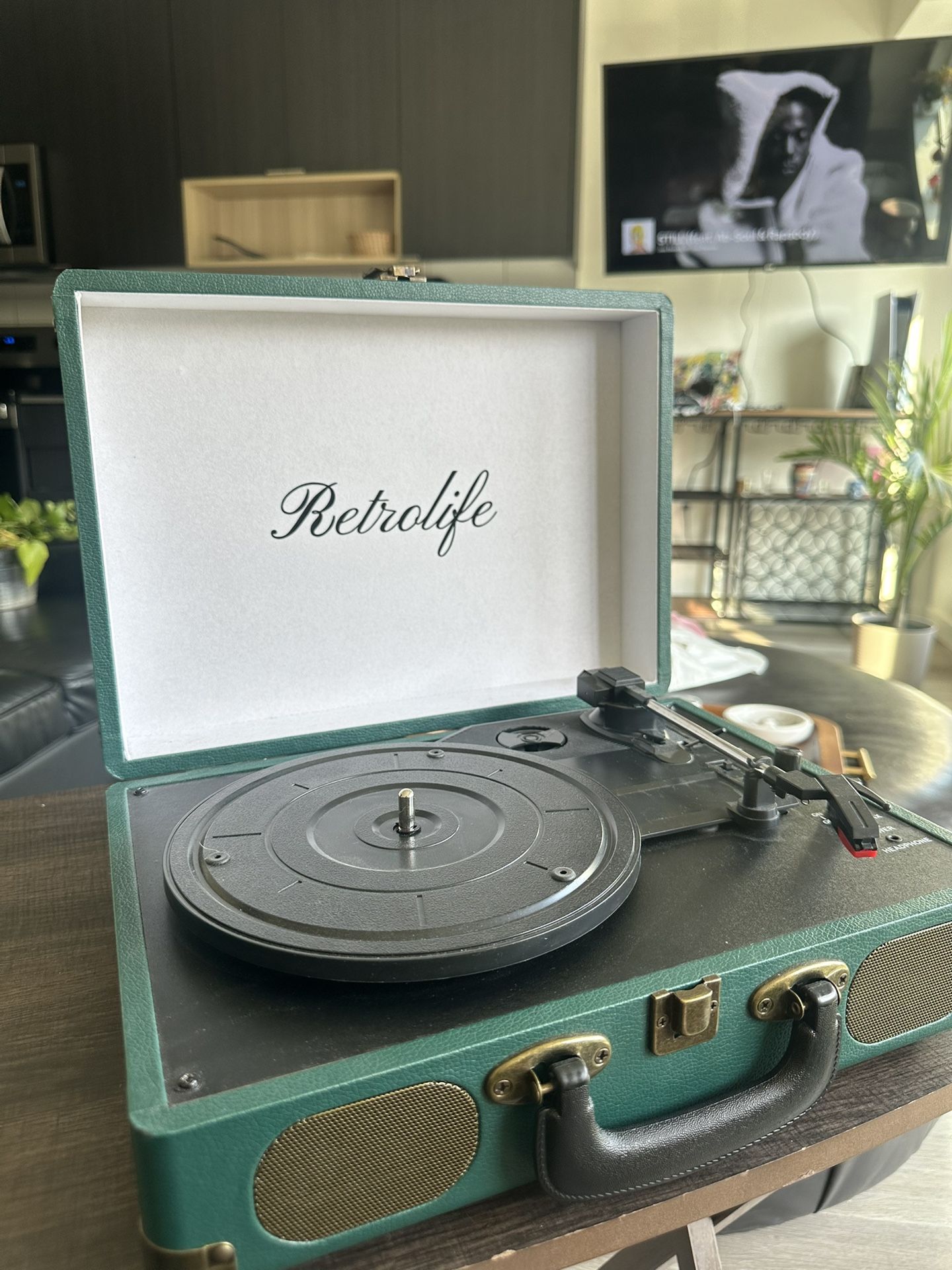 Briefcase Record player