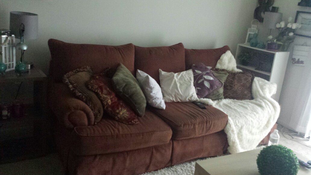 Couch free very good condition