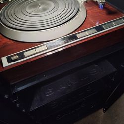 Denon DP 37F Turntable  W/ Cart