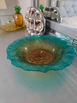 Plato verde de adorno