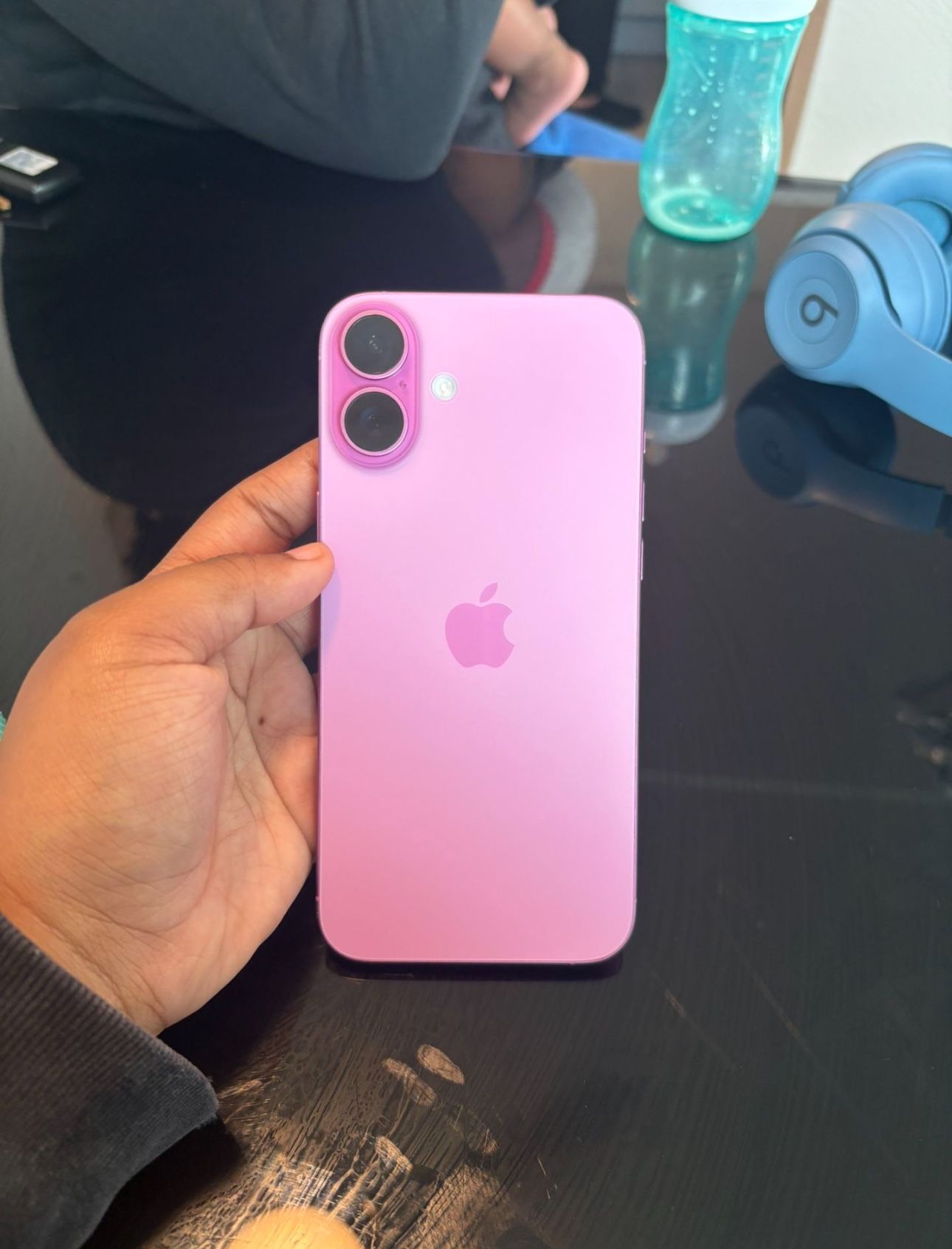 iPhone 16