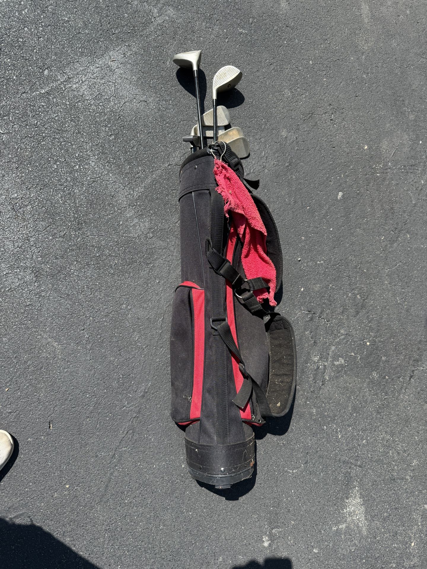 Junior Sized Golf Clubs (Right Handed)