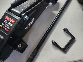 Craftman 2 1/4 Ton Jack with Case