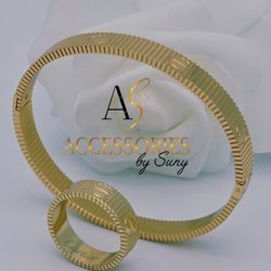  Golden Lines 18K – Ring/Bangle. Size :7/8/9