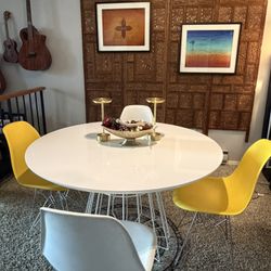 Designer Mid Century Modern Dining Table | 4 Chairs