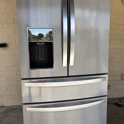 Fridges For Sale Are Plugged In Water Work ((only Ice Don’t Work) Free Deliver 