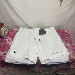 Men’s XL Mentality Double Lined Shorts 
