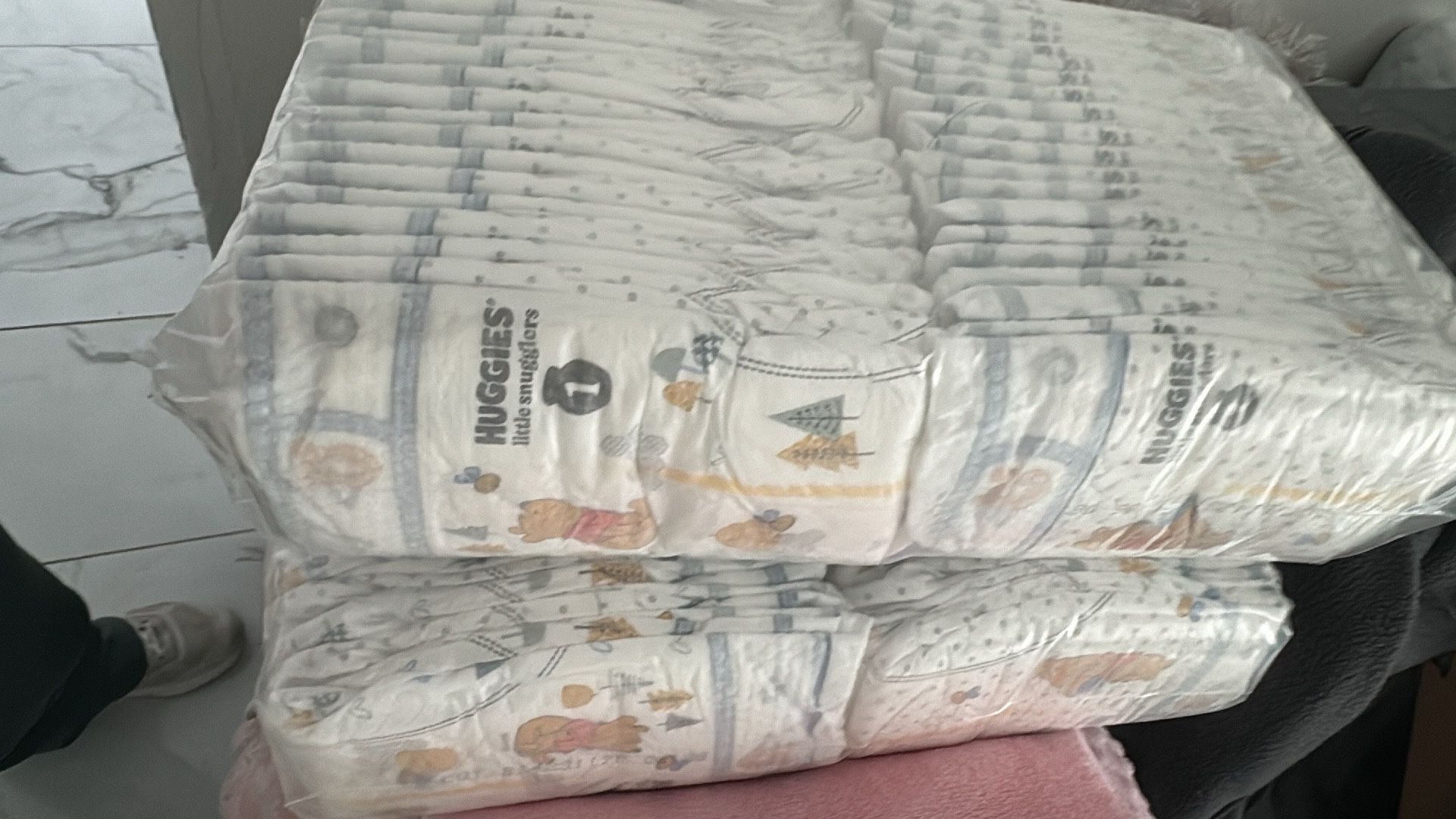 Huggies Pampers