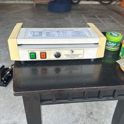 TLC Thermal Laminating Company Laminator Model 7020