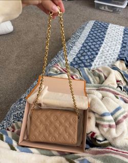 Louis vuitton (make deal )