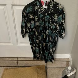 hawaiian shirt