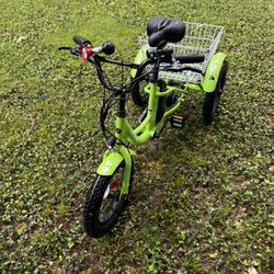CD1 Electric Youth Trike mooncool Etrike