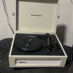 Crosley Vinyl Player / Bluetooth Audio Hookup
