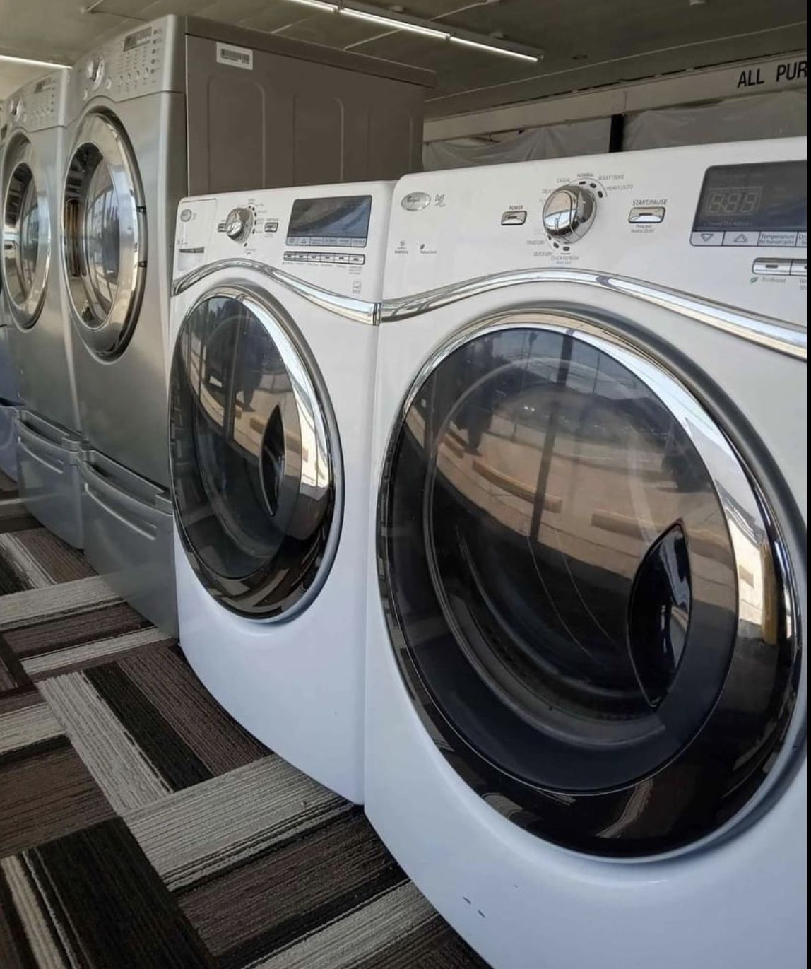 Whirlpool Frontload Washer Dryer Set for Sale in Warren, MI OfferUp