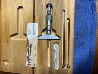 Precision  Depth Finder 0-3”, 2 1/2” Base with Wood Case