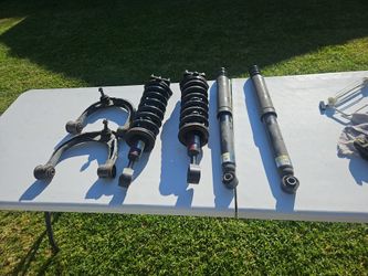2023 Toyota Tundra Upper Control Arm Shocks And Struts Along With 2 In Leveling Kit