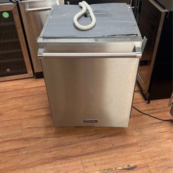 VIKING DISHWASH 24” INCHES 