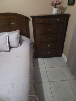 Dark Wood Bedroom Set Bed and Dresser