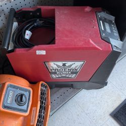 Dehumidifier 