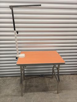 Flying Pig Grooming Pro Table with Arm - Medium