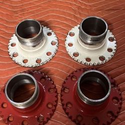 Set of 5/5.5 lug adapters 