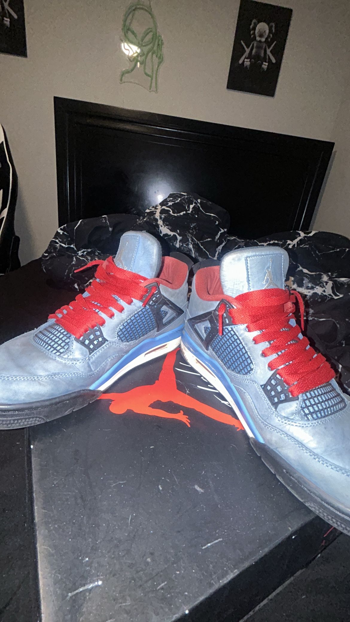 Travis Scott Jordan 4s