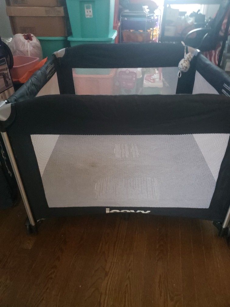 Two Play Pen 