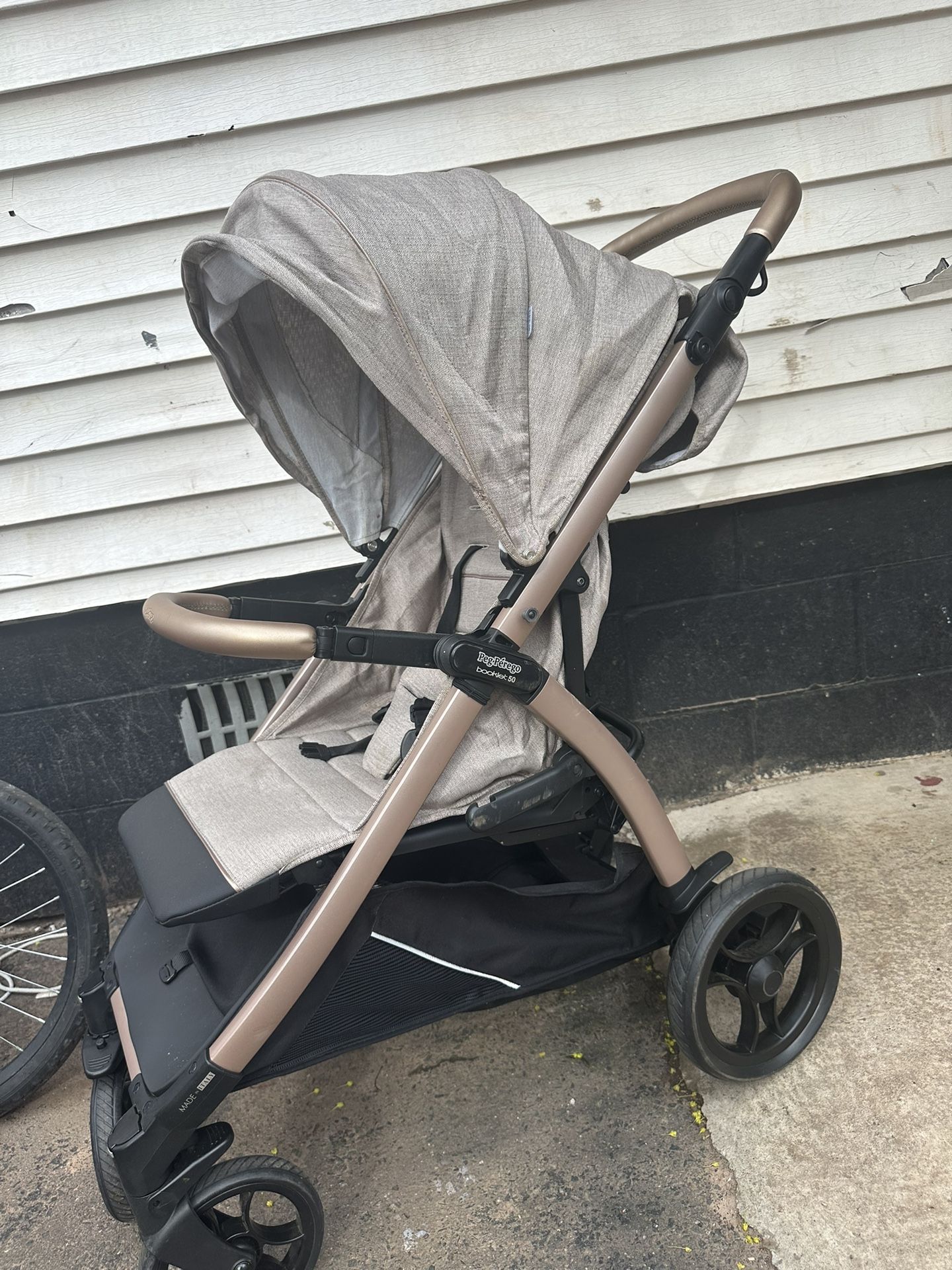 Stroller 