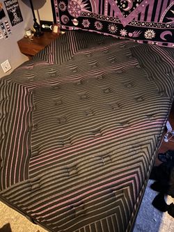 Beautyrest black series 2 plush mattress — Queen