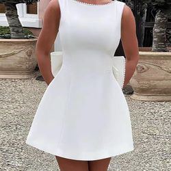 Pearl White Short Dress With Bow 