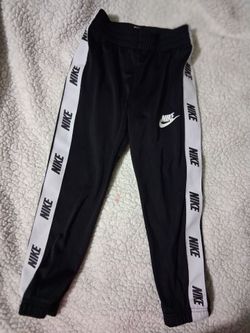 Nike Boys warmups