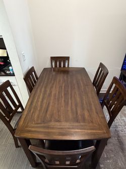 Dining Room Table seats 6