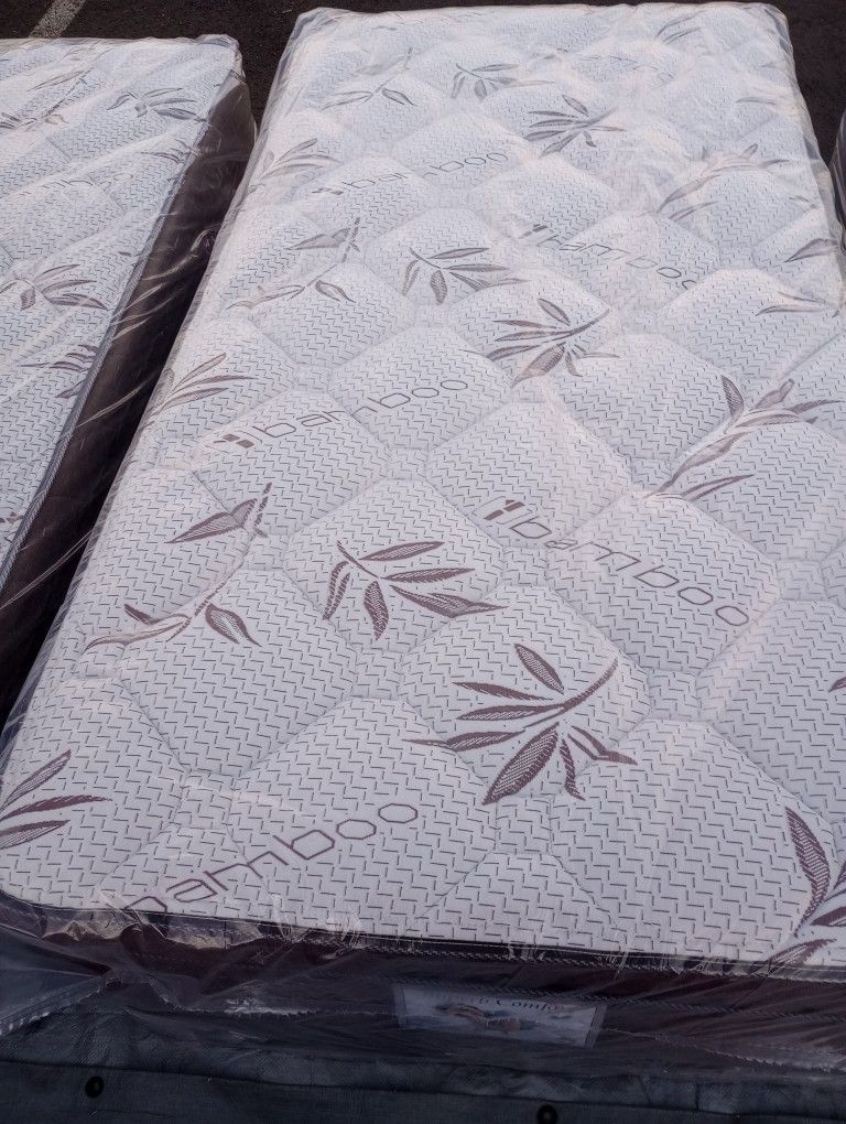 Brand New Twin Mattress Included Box Spring