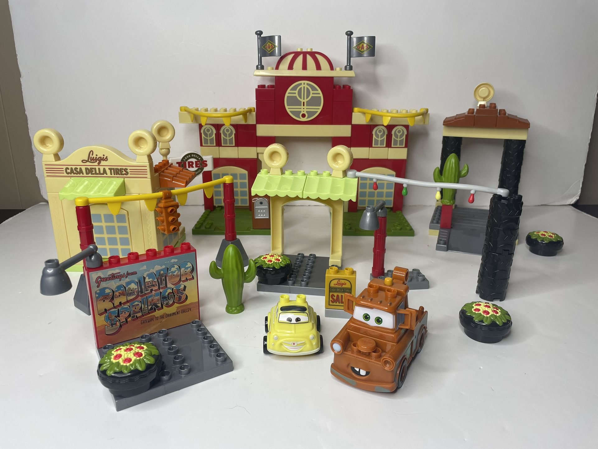 Disney Pixar cars radiator Springs Megabloks set