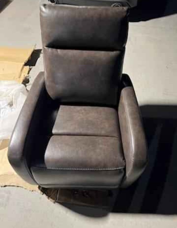 Recliner
Chair, Zero Wall Reclining
Sofa Chair
