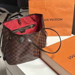 Louis Vuitton Neverfull MM 