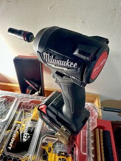 Milwaukee Fuel Brushless Impact Driver