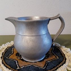 Vtg Wilton Columbia RWP Pewter Pitcher