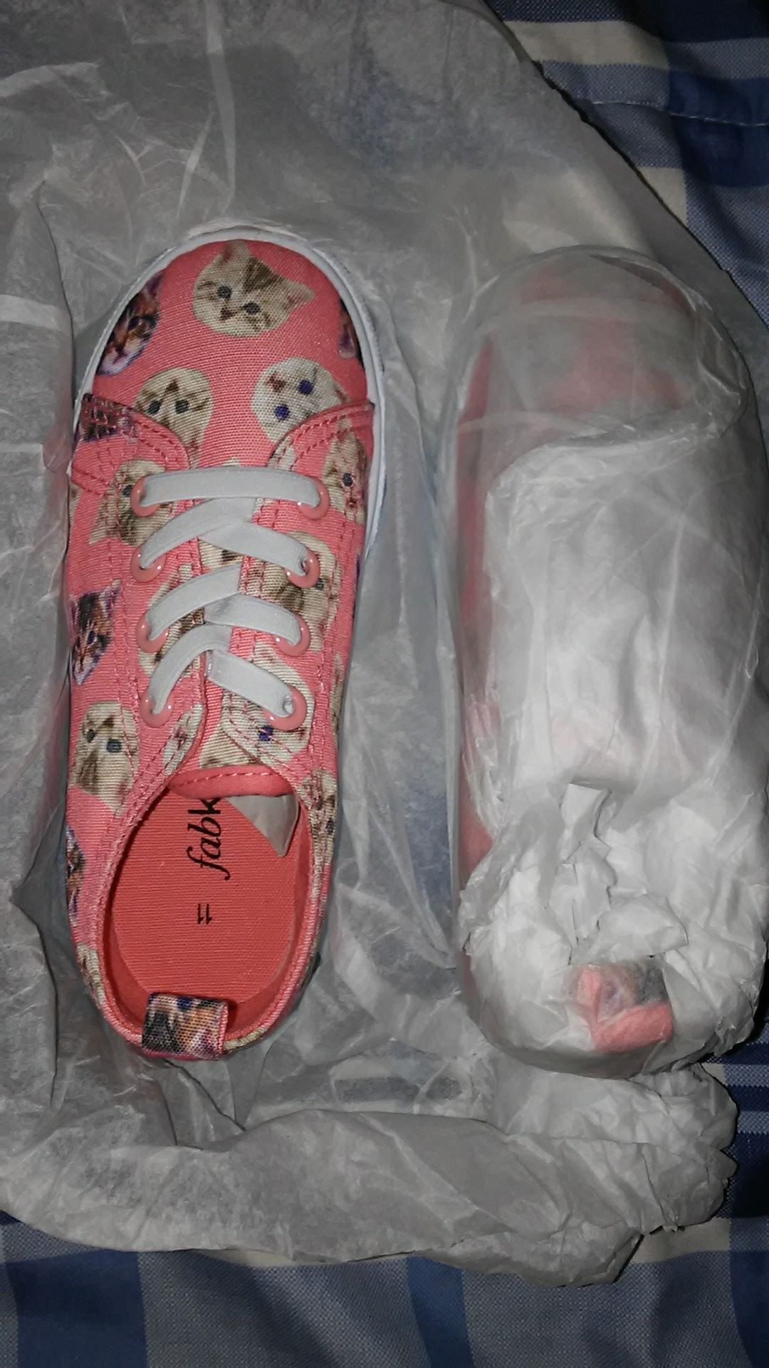 Cat girls shoes size 11