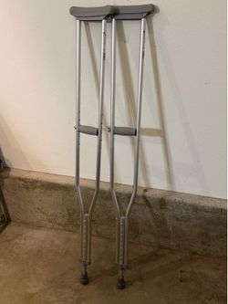 Adjustable Aluminum Crutches – Pair – Like New