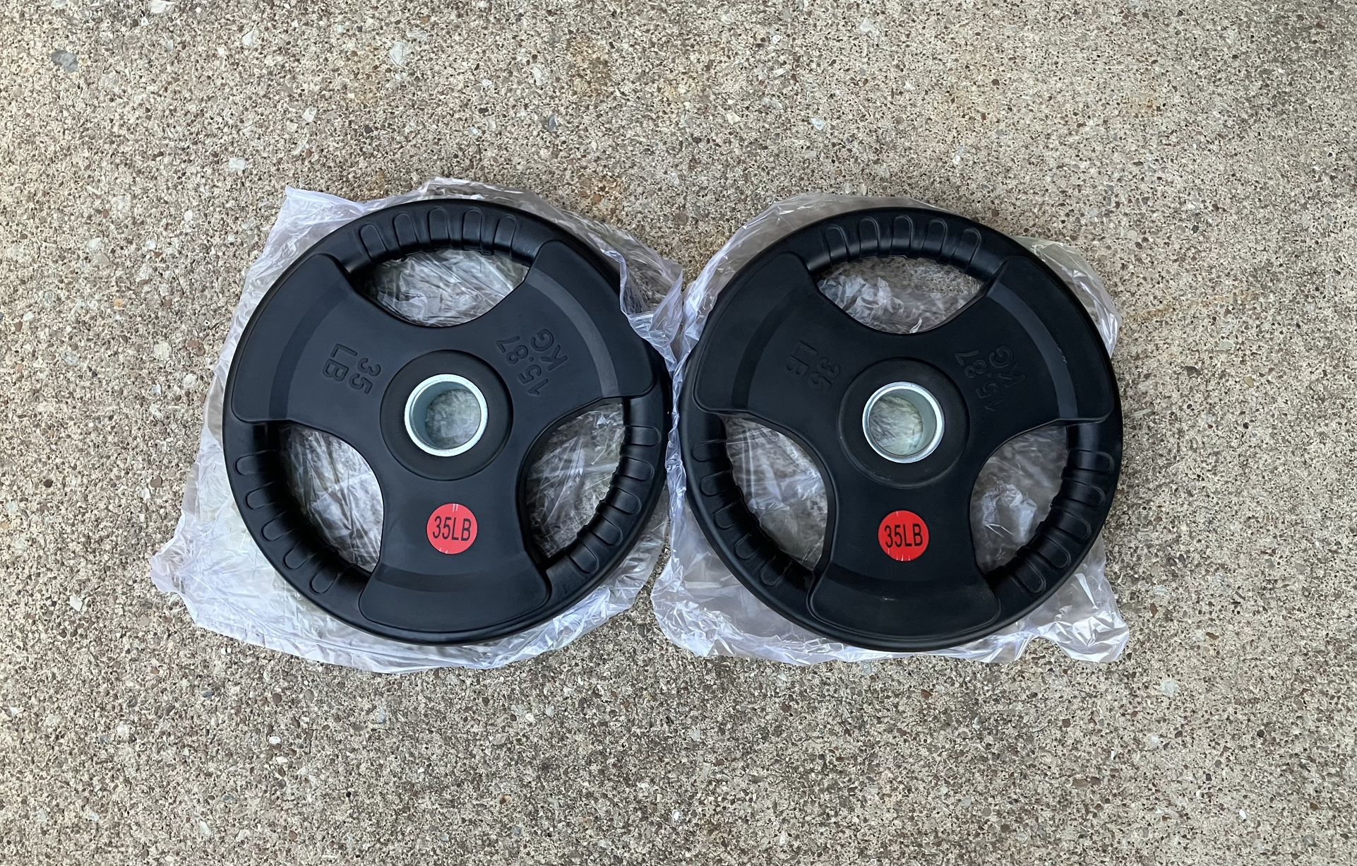 BRAND NEW 35 lb Olympic Rubber Coated 2” weight plate set lbs plates weights 35lbs 35lb lbs size hole