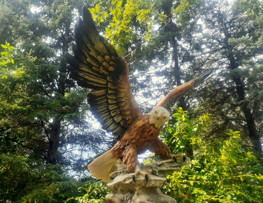 Eagle Statue
