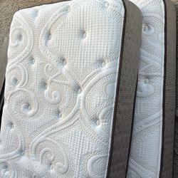 Twin Bed With Drawer